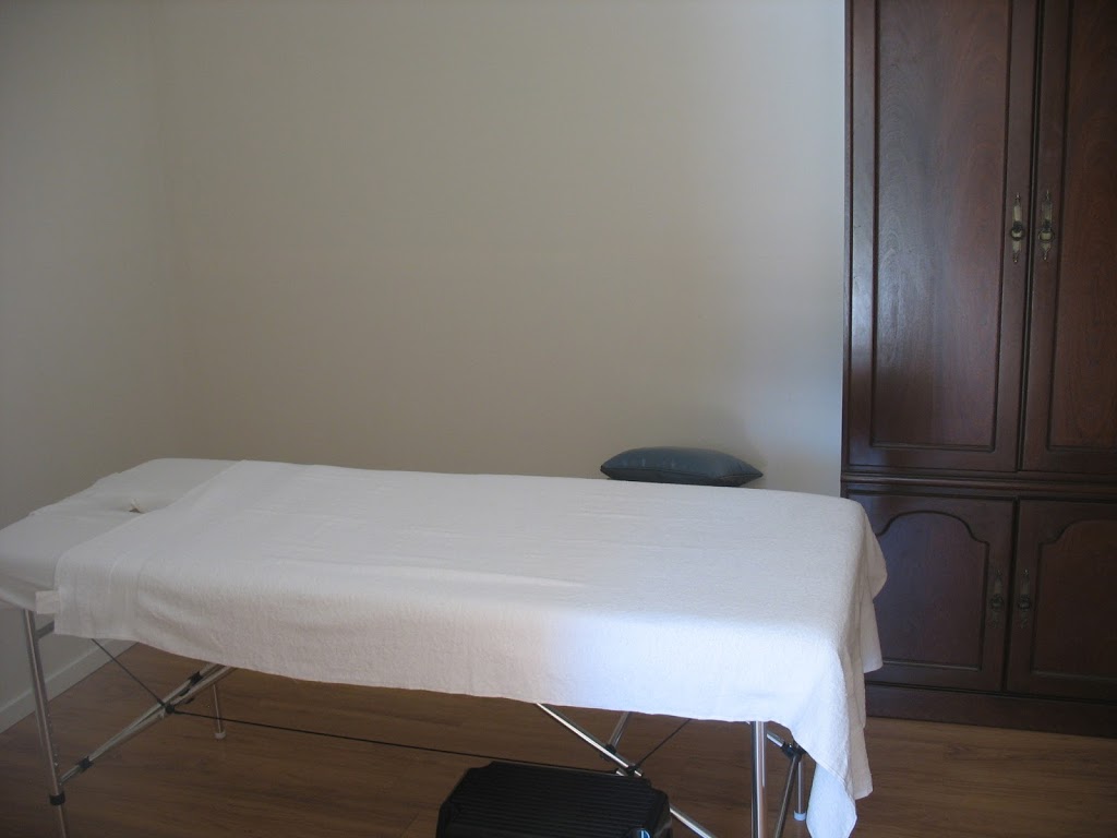 Louis Attard Bowen Therapist |  | 11 Parkgate Ln, Grovedale VIC 3216, Australia | 0430795666 OR +61 430 795 666