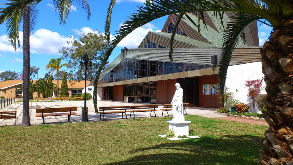 Our Lady of Czestochowa Queen of Poland, Marayong | 116-132 Quakers Rd, Marayong NSW 2148, Australia | Phone: (02) 9626 7268