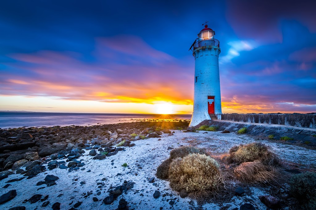 Port Fairy Lighthouse On Griffiths Island | tourist attraction | Port Fairy VIC 3284, Australia | 1300656564 OR +61 1300 656 564
