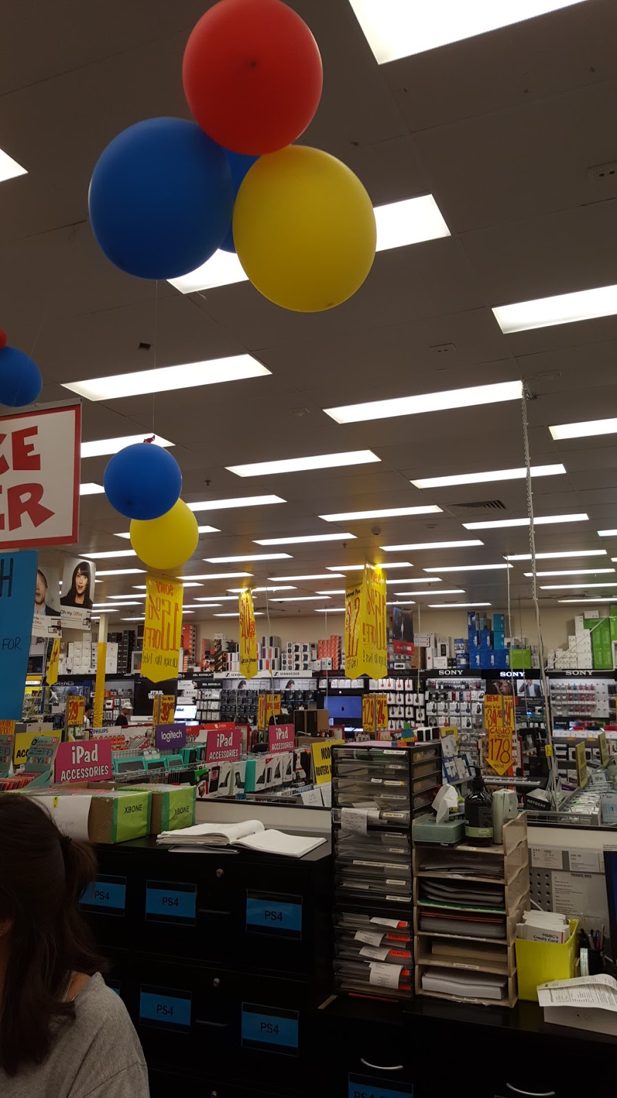 JB Hi-Fi Ipswich | electronics store | RiverLink Shopping Centre, Store MM3 Pine Street &, The Terrace, North Ipswich QLD 4305, Australia | 0734376200 OR +61 7 3437 6200