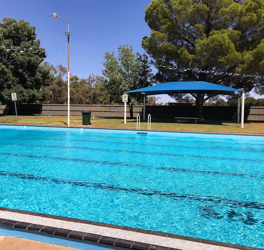 Wentworth Swimming Pool |  | Beverley St, Wentworth NSW 2648, Australia | 0350272029 OR +61 3 5027 2029