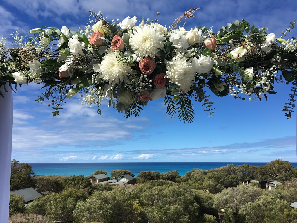 celebrant margaret river maureen nicholson | Aldercress Approach, Dunsborough WA 6281, Australia | Phone: 0429 118 155