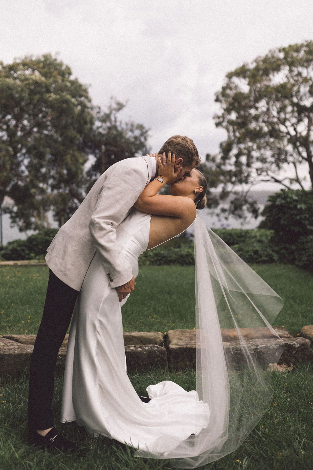 Rogue Weddings | 2 Thomas St, Gillieston Heights NSW 2321, Australia | Phone: 0429 997 864