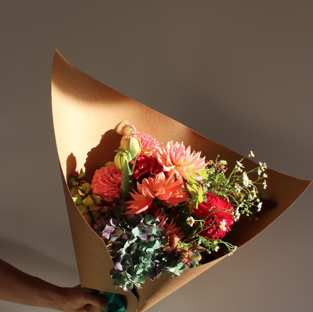 Holly Ginnane | florist | 33 Millbank Dr, Mount Eliza VIC 3930, Australia | 0407697344 OR +61 407 697 344