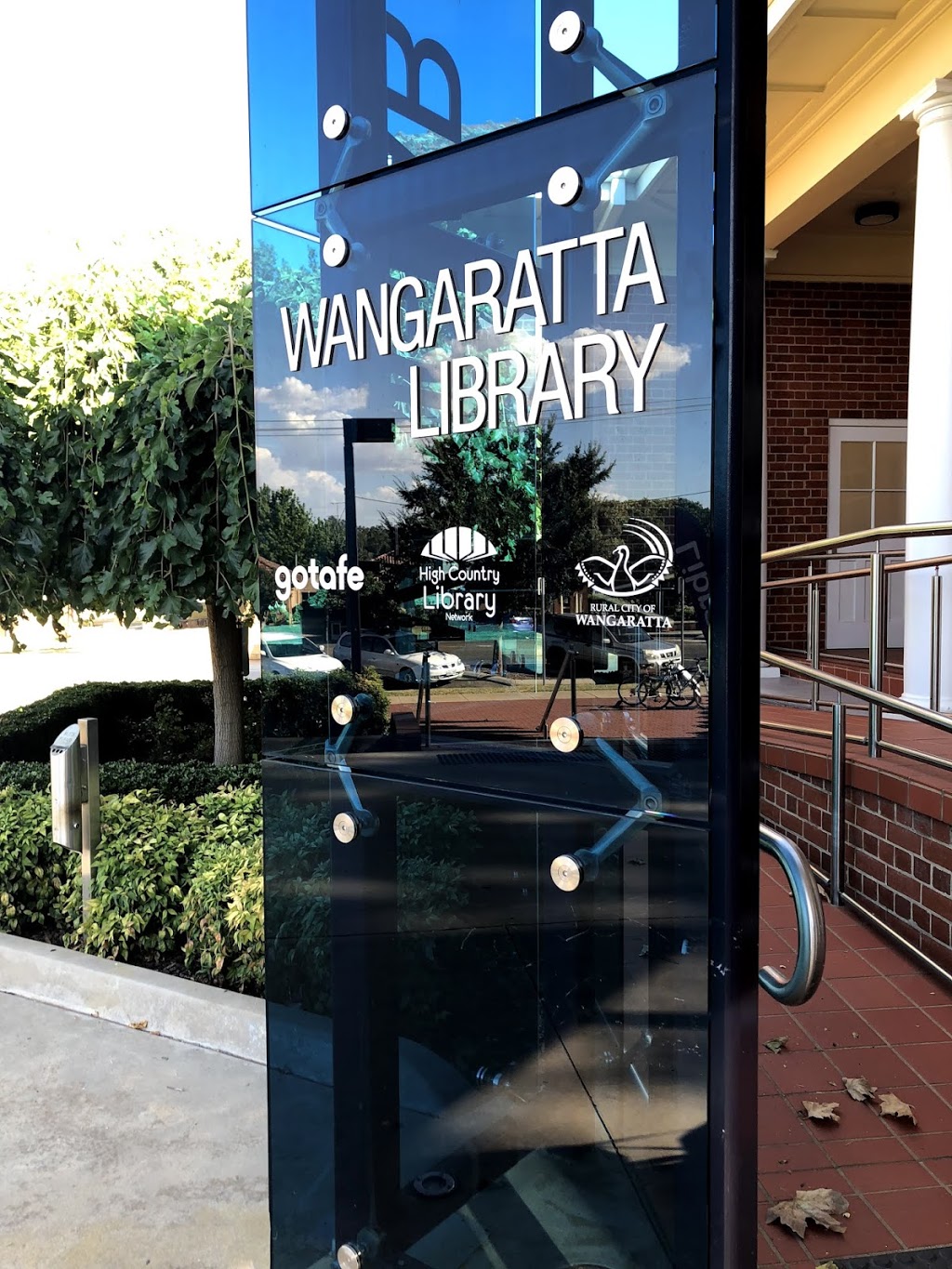 Wangaratta Library | library | 21 Docker St, Wangaratta VIC 3677, Australia | 0357212366 OR +61 3 5721 2366