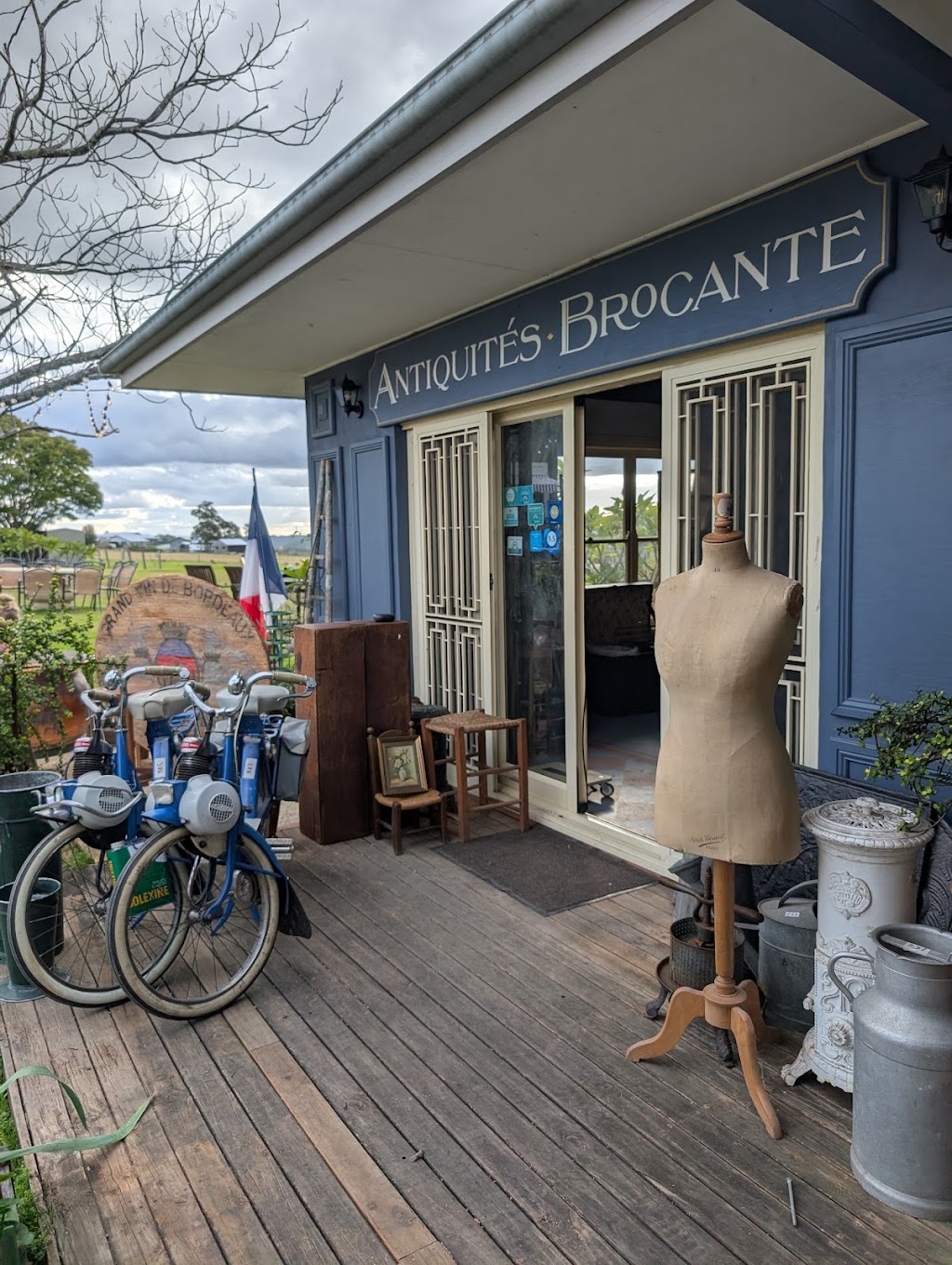 Pardon my French Antiques | 196 Wilderness Rd, Lovedale NSW 2325, Australia | Phone: 0461 314 735