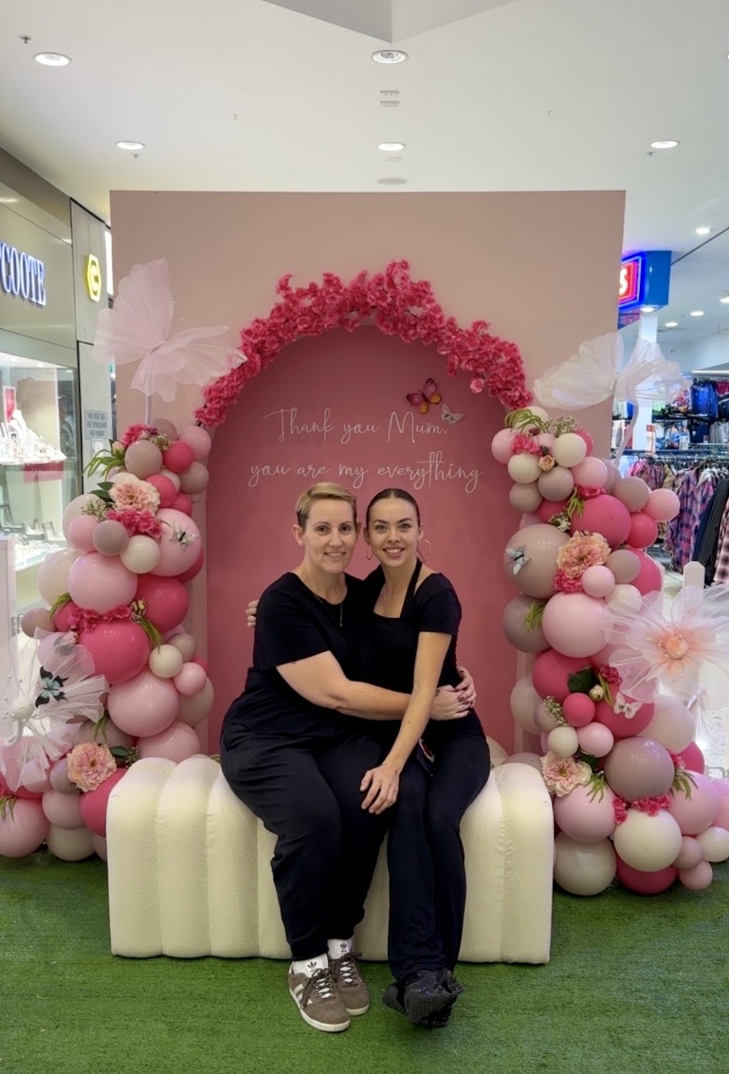 Alkira Balloon Co. & Event Styling | 10/3 Angus Ave, South Nowra NSW 2541, Australia | Phone: 0477 050 774
