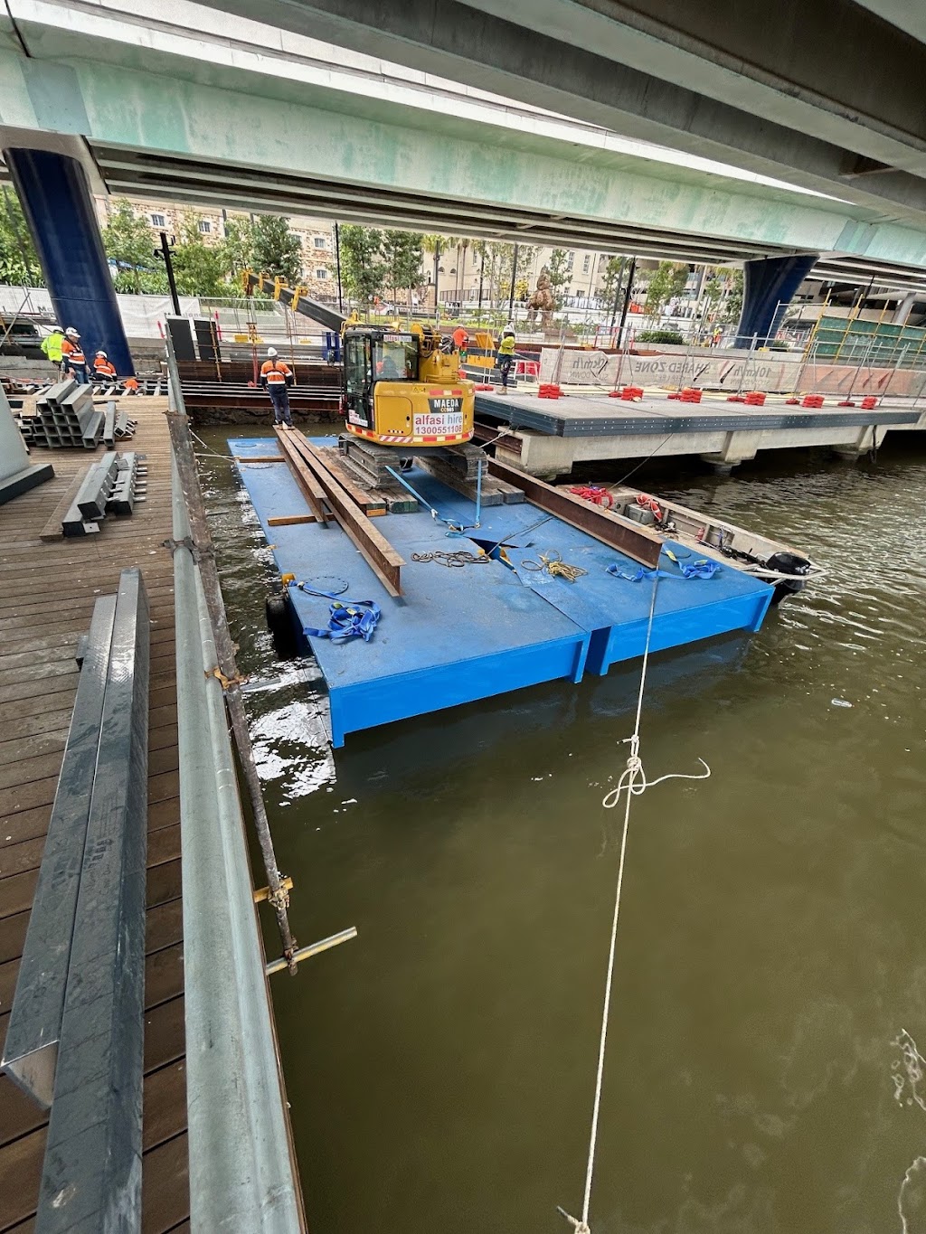 East Coast Ezi Hire | 124 Rocky Passage Rd, Redland Bay QLD 4165, Australia | Phone: 0459 443 182