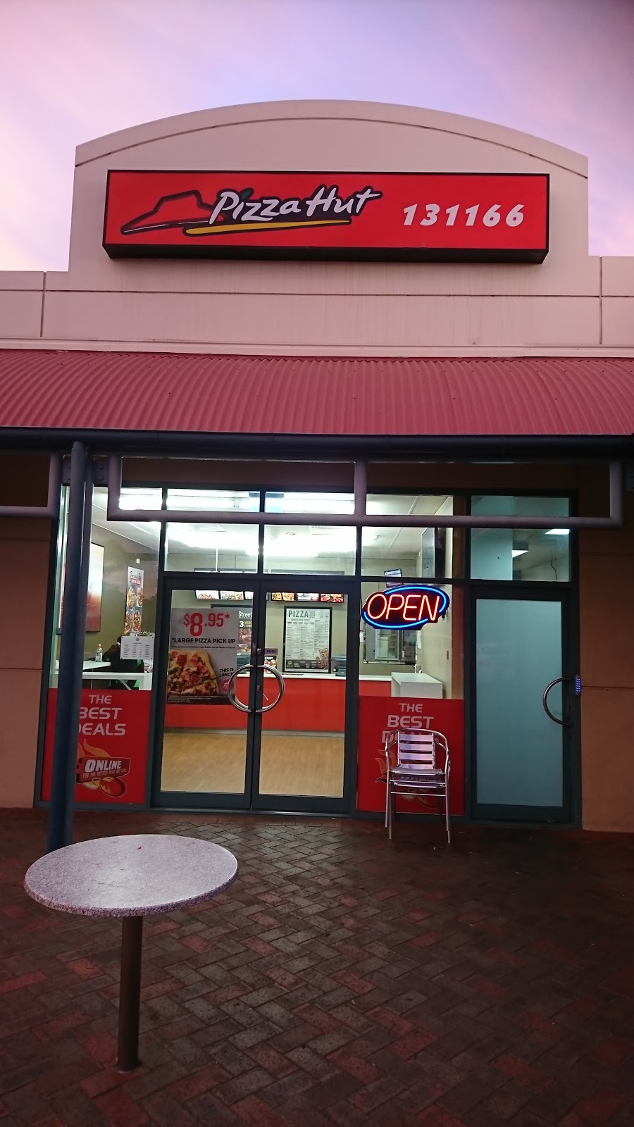 Pizza Hut Munno Para | meal delivery | Shop 2 Munno Para Shopping Centre, Munno Para, Adelaide SA 5113, Australia | 131166 OR +61 131166