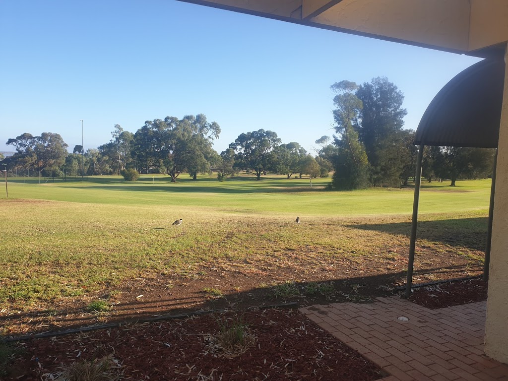 Barmera Country Club |  | Hawdon St, Barmera SA 5345, Australia | 0885882888 OR +61 8 8588 2888