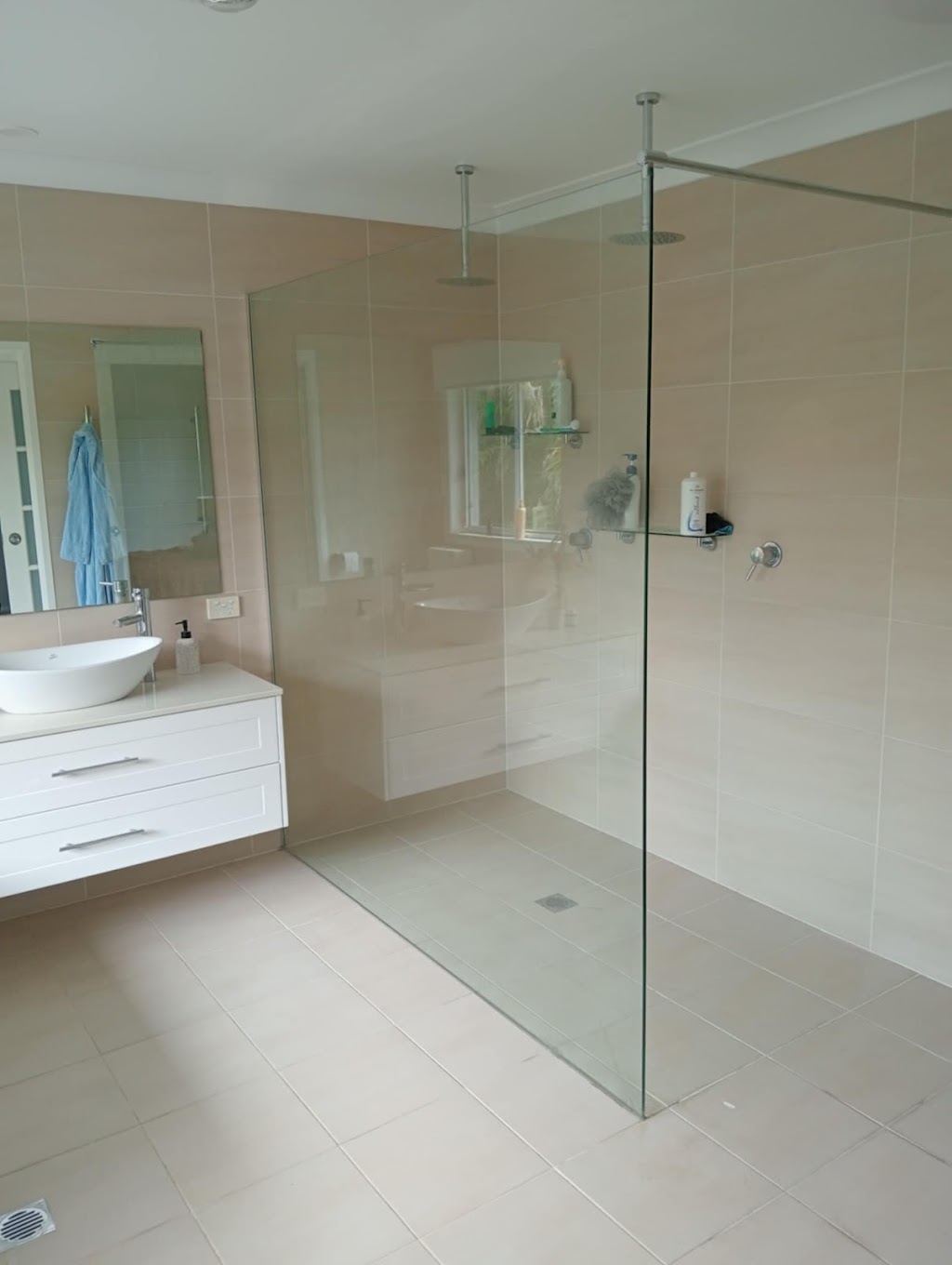 HV GLASS & ALUMINIUM | 7 Maloney St, Bowraville NSW 2449, Australia | Phone: 0475 711 942