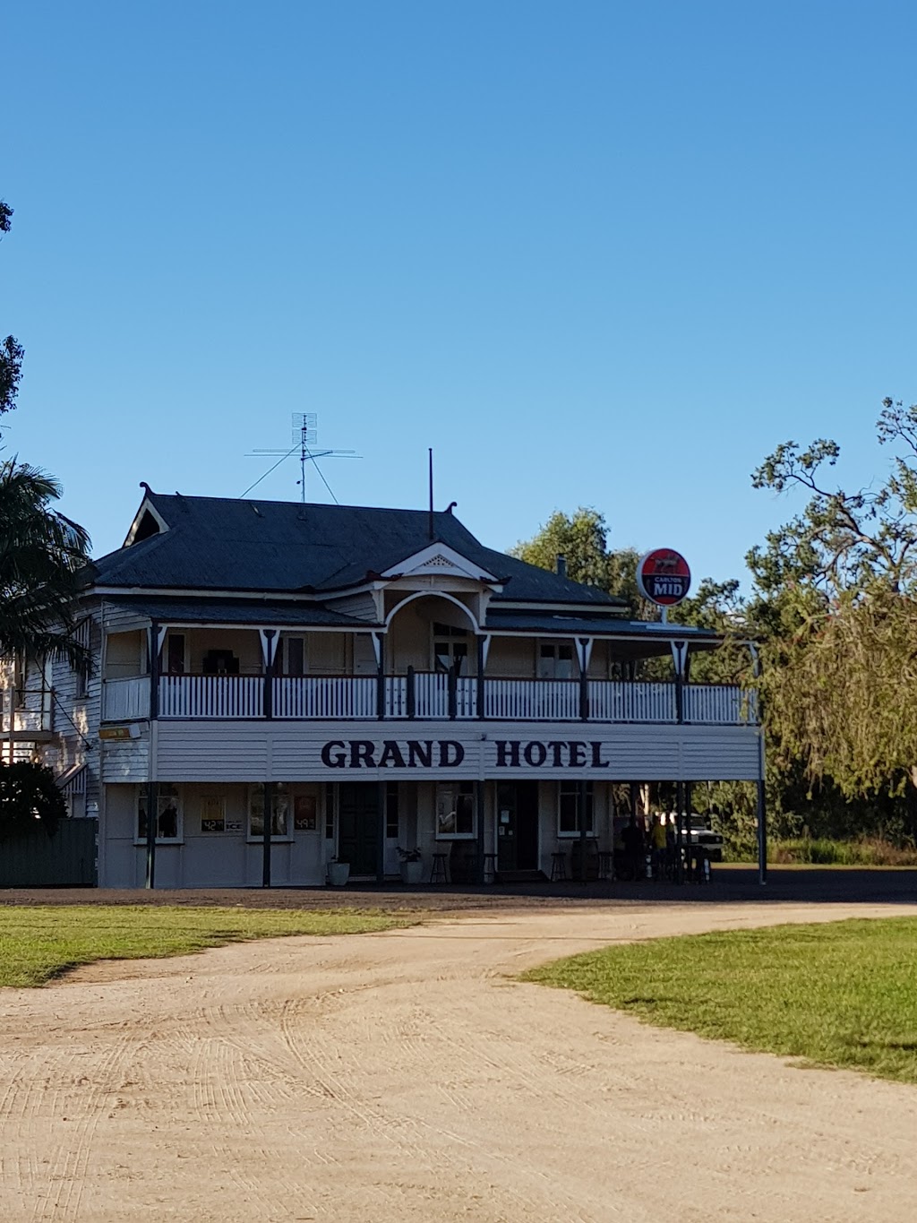 THE Grand Hotel | lodging | 4 Frederick St, Wooroolin QLD 4608, Australia | 0741642261 OR +61 7 4164 2261