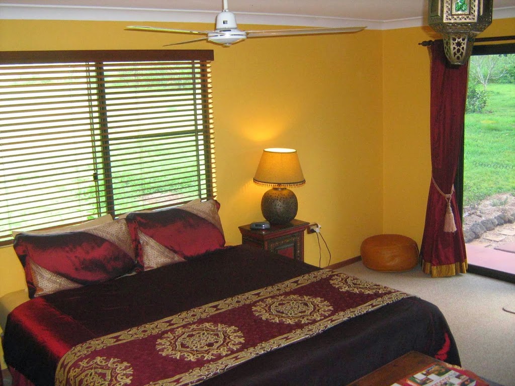 Gumtree on Gillies Bed and Breakfast | 4460 Gillies Highway, Yungaburra QLD 4883, Australia | Phone: (07) 4095 3105