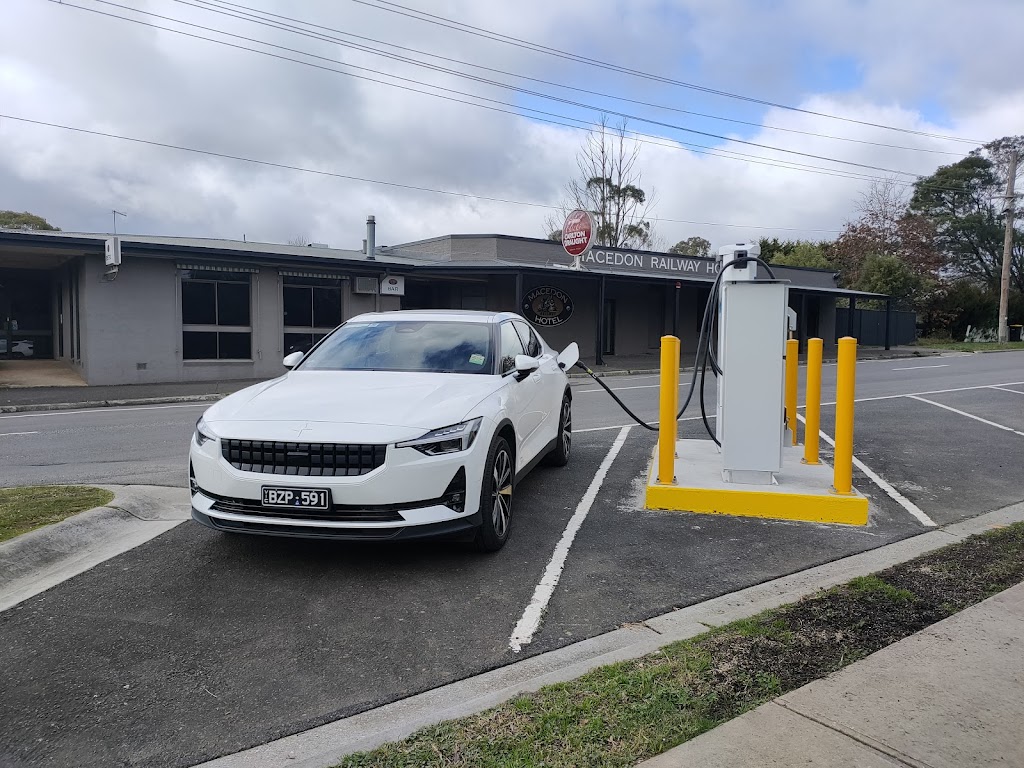 Evie Charging Station | 30 Smith St, Macedon VIC 3440, Australia | Phone: 1300 463 843