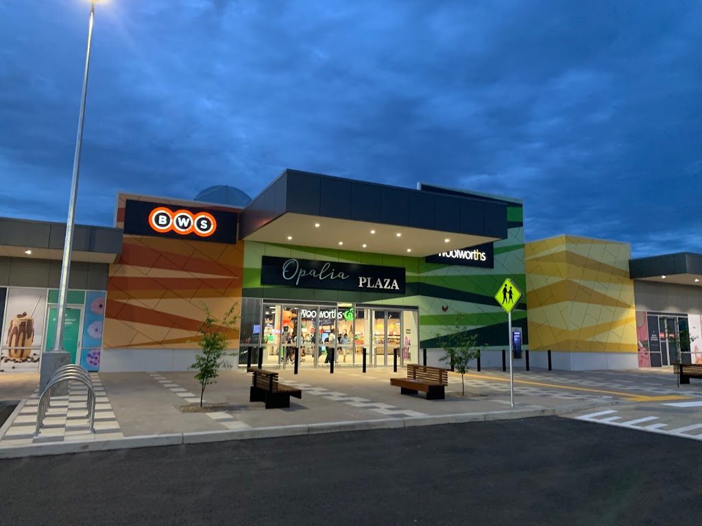 Opalia Plaza | shopping mall | 179-253 Exford Rd, Melton South VIC 3338, Australia
