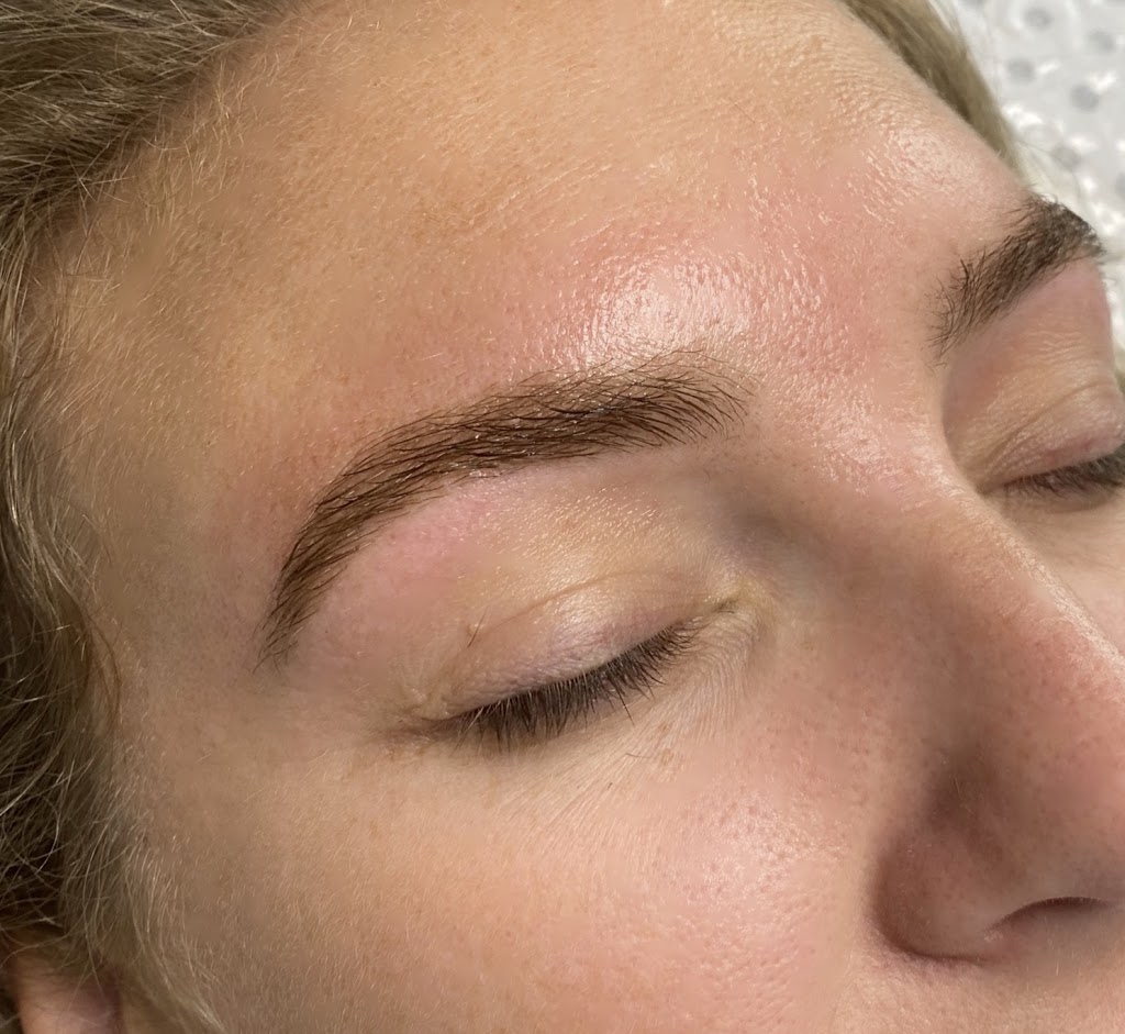 Chloe Rose Lashes & Brows | 6 Wirra Pl, Tewantin QLD 4565, Australia | Phone: 0411 803 115