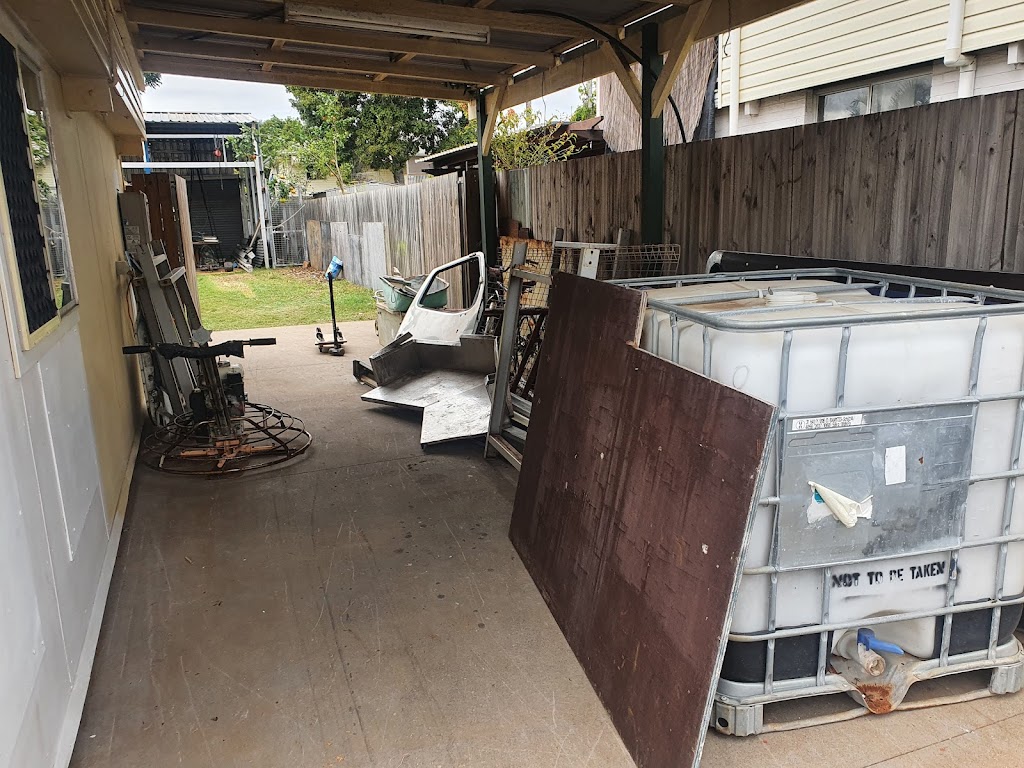 Northside Rubbish and Furniture Removals | moving company | 12 Briggs Ct, Kallangur QLD 4503, Australia | 0423843453 OR +61 423 843 453