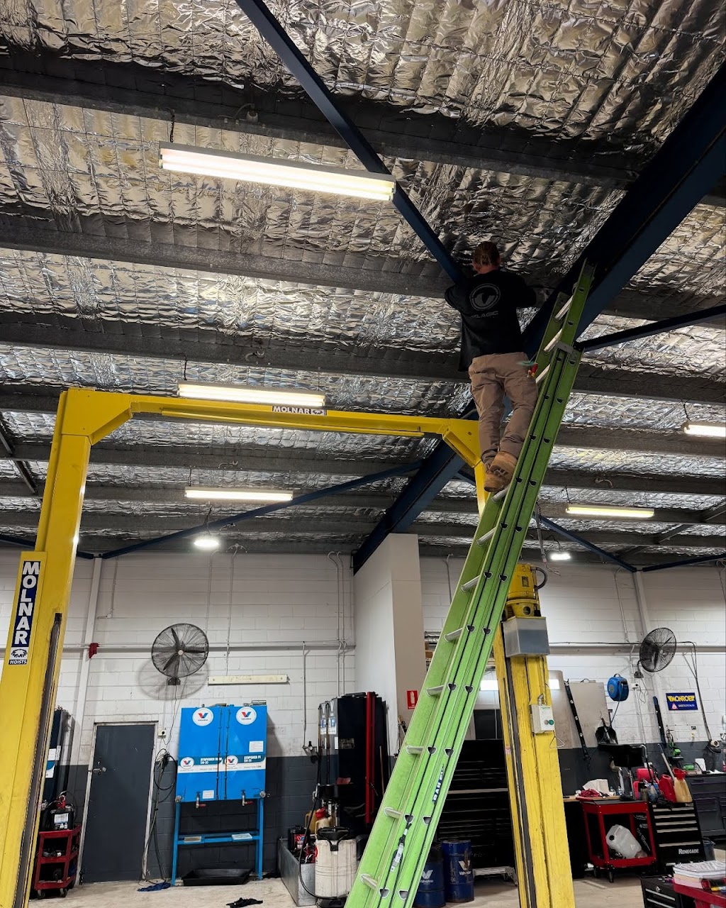 Pelagic Electrical | 10 North Hill Court, Tanglewood NSW 2488, Australia | Phone: 0410 323 499