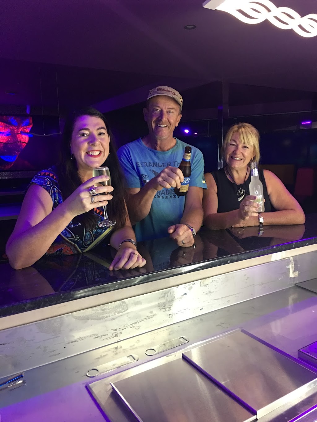 Spinners Bar & Bowl Maroochydore | bowling alley | 37 Duporth Ave, Maroochydore QLD 4558, Australia | 0754796545 OR +61 7 5479 6545