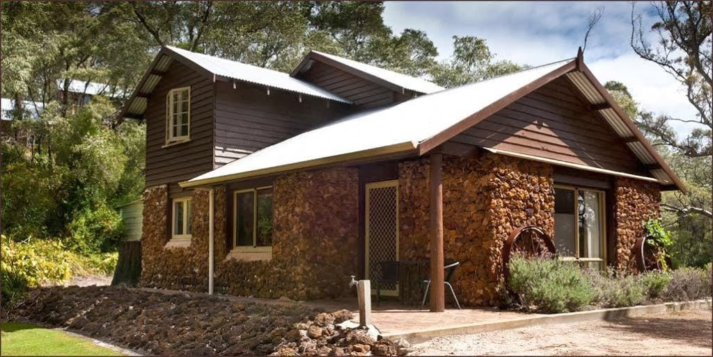 William Bay Cottages | lodging | 65 Rice Rd, William Bay WA 6333, Australia | 0898409221 OR +61 8 9840 9221