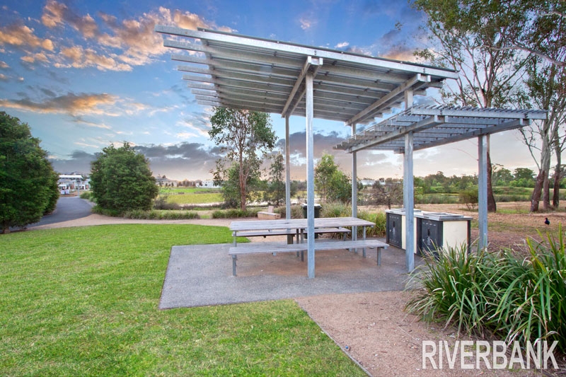 Riverbank Real Estate Pemulwuy | 124 Driftway Dr, Pemulwuy NSW 2145, Australia | Phone: (02) 9631 4433