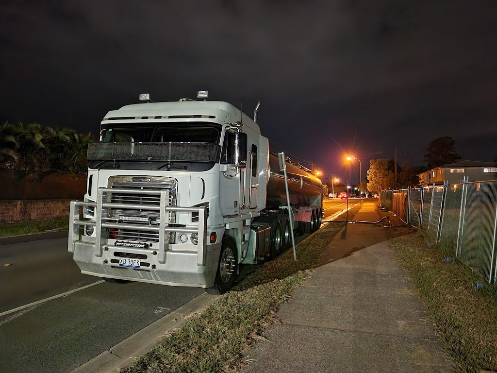 Six Rod Haulage, Bulk Water Transport | 150 Irwin Rd, Cedar Grove QLD 4285, Australia | Phone: 0429 477 879