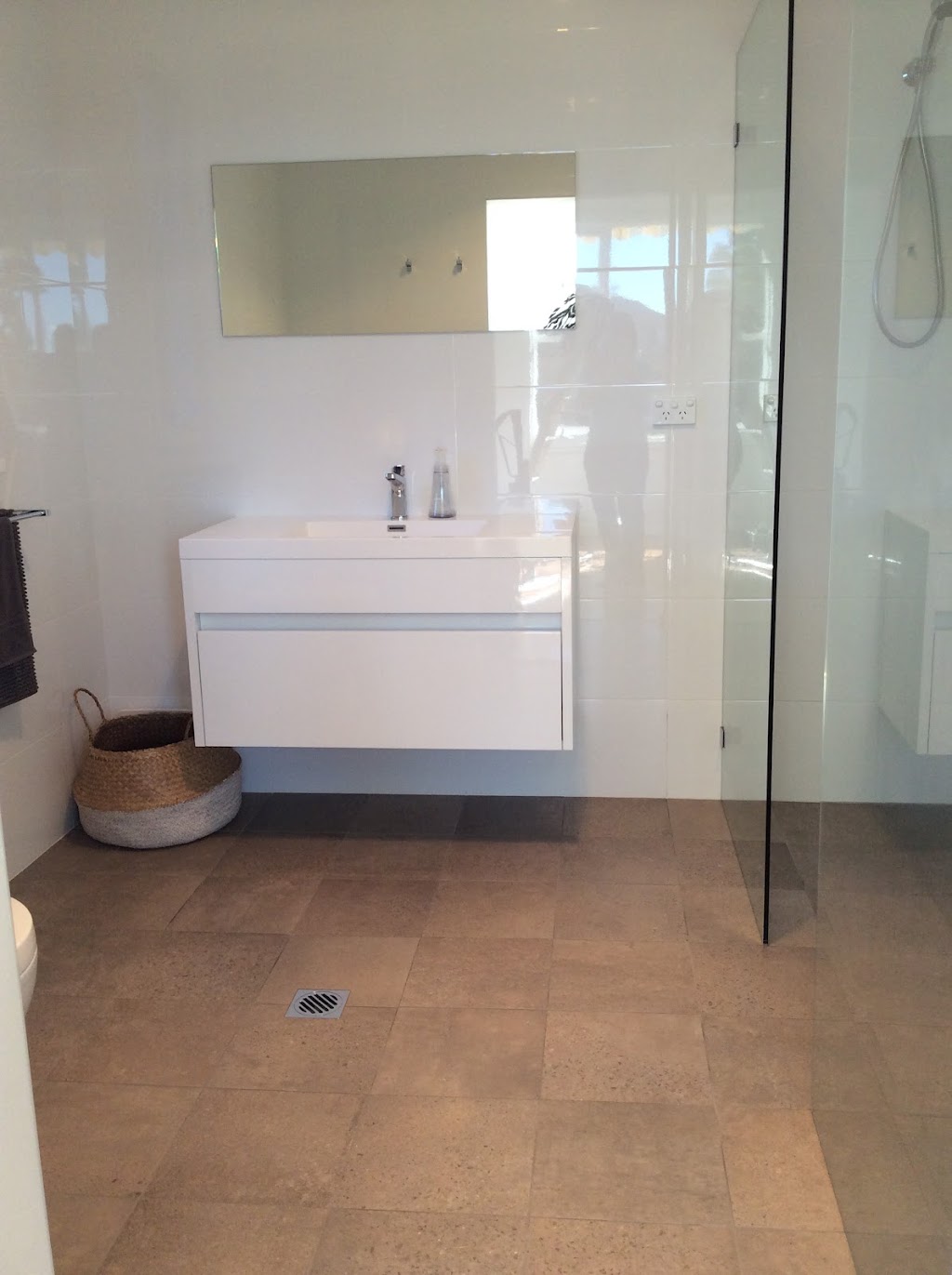 Kiama Bathrooms | 2 Downes Pl, Jamberoo NSW 2533, Australia | Phone: 0412 053 697