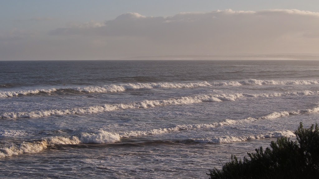 Beach Breaks Bellarine | 17 Johnstone St, Point Lonsdale VIC 3225, Australia | Phone: 0424 172 050