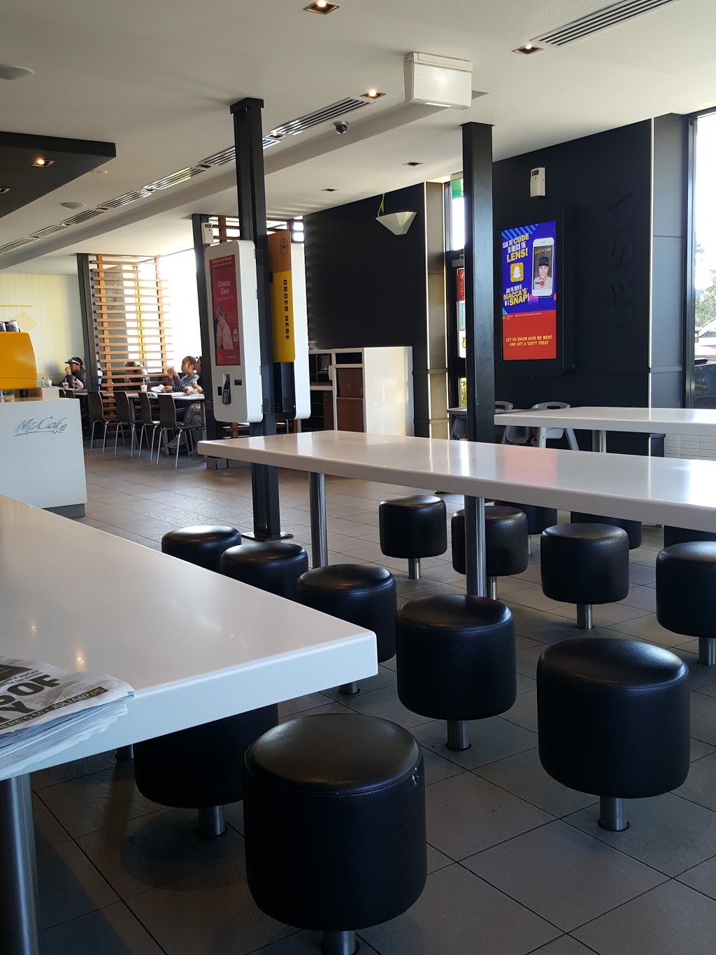 McDonalds Bonnyrigg | meal takeaway | Cnr Elizabeth Drive &, Smithfield Rd, Bonnyrigg NSW 2177, Australia | 0296109011 OR +61 2 9610 9011