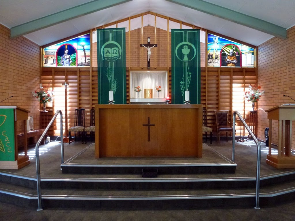 St Fabians Catholic Church | church | 6 Wilkie St, Yeerongpilly QLD 4105, Australia | 0734117243 OR +61 7 3411 7243