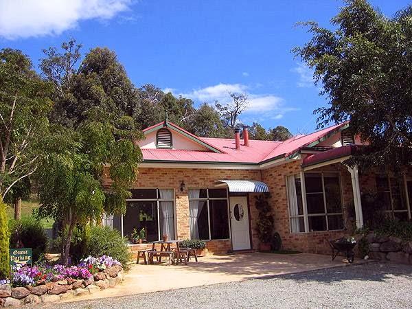 Picture Perfect Bed and Breakfast | lodging | 20 Old Admiral Ln, Bedfordale WA 6112, Australia | 0893992926 OR +61 8 9399 2926