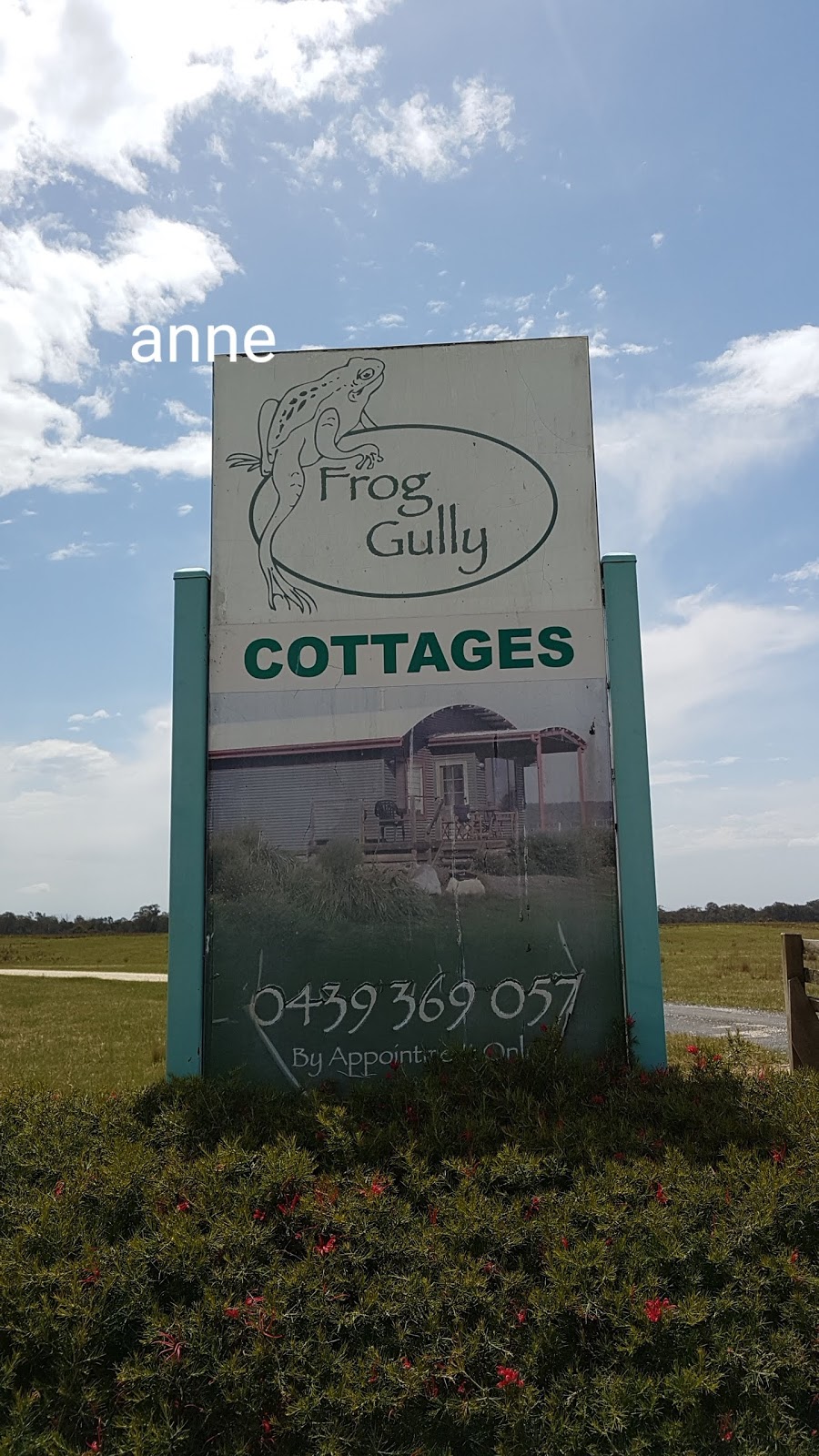 Frog Gully Cottages | 2419 Rosedale-Longford Rd, Longford VIC 3851, Australia | Phone: (03) 5149 7242