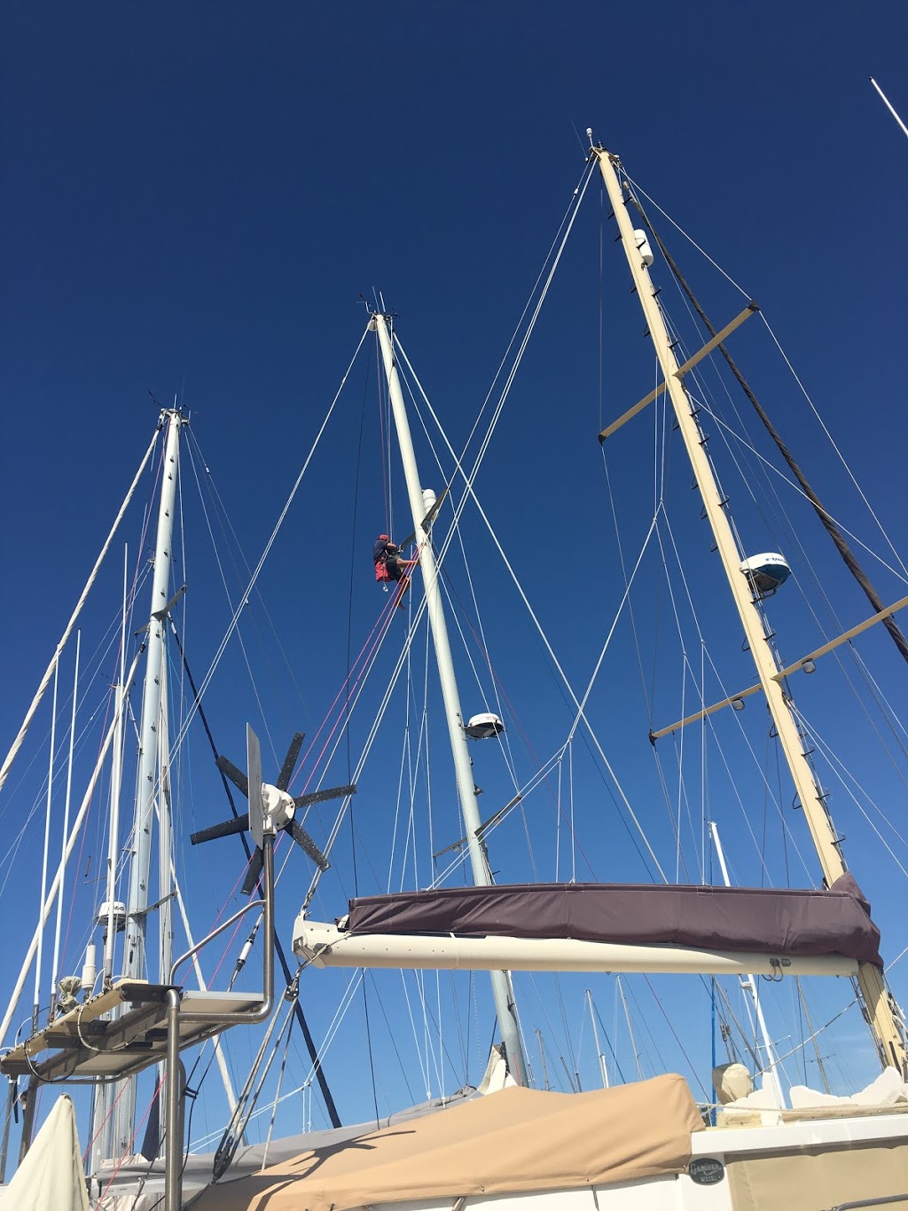 newcastle yacht rigging and sails