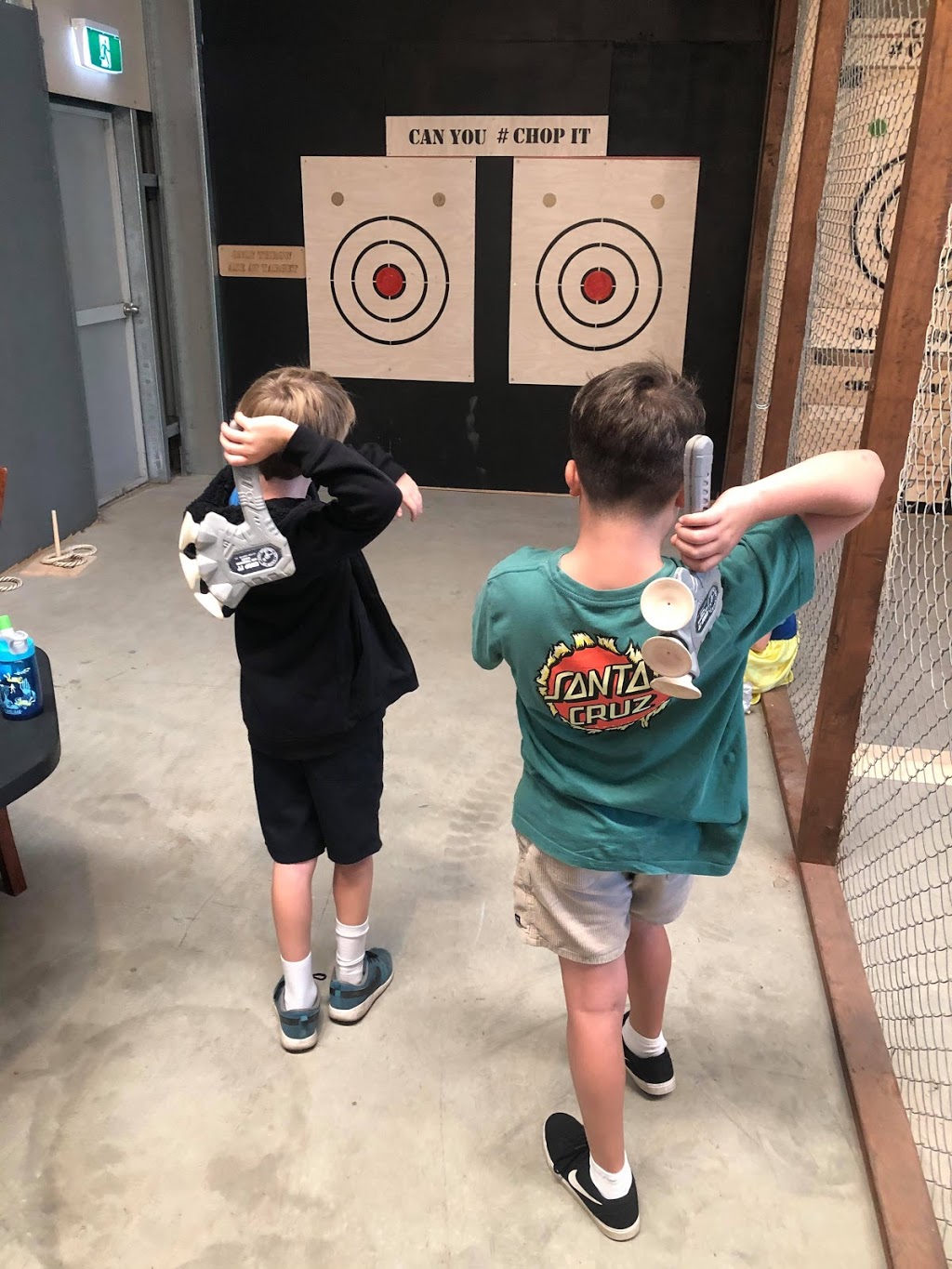 CHOP IT Axe Throwing Alley Victor Harbor | Unit 2/50 Maude St, Victor Harbor SA 5211, Australia | Phone: 0497 658 497