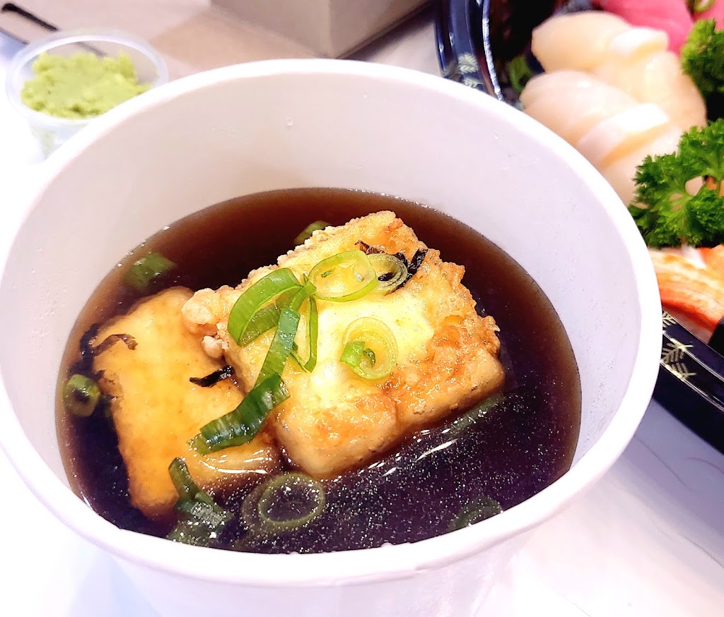 On a Roll Sushi North Lakes | Shop 5/1751 Anzac Ave, North Lakes QLD 4509, Australia | Phone: 0468 835 616