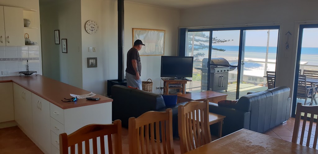 Woodys Beach House | lodging | 46 Esplanade, Point Turton SA 5575, Australia