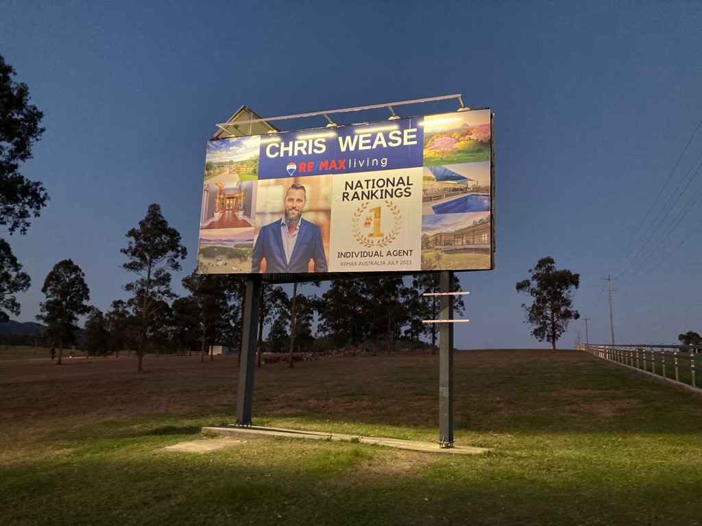Chris Wease Real Estate | 62 Archer St, Woodford QLD 4514, Australia | Phone: 0427 536 725