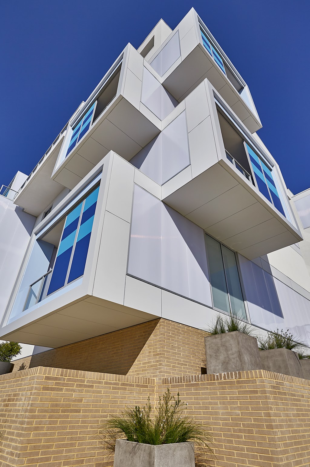 Form Apartments by Match |  | 89 Orsino Blvd, North Coogee WA 6163, Australia | 0432660066 OR +61 432 660 066