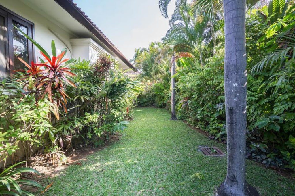 Zen Villa | lodging | 3 Drupa St, Palm Cove QLD 4879, Australia | 0435907197 OR +61 435 907 197