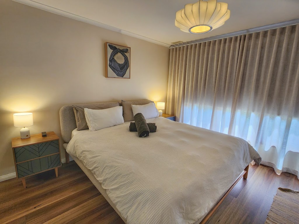 Red Gum and Stone Holiday Home | 6 Giffords Rd, Warburton VIC 3799, Australia | Phone: 0499 933 444