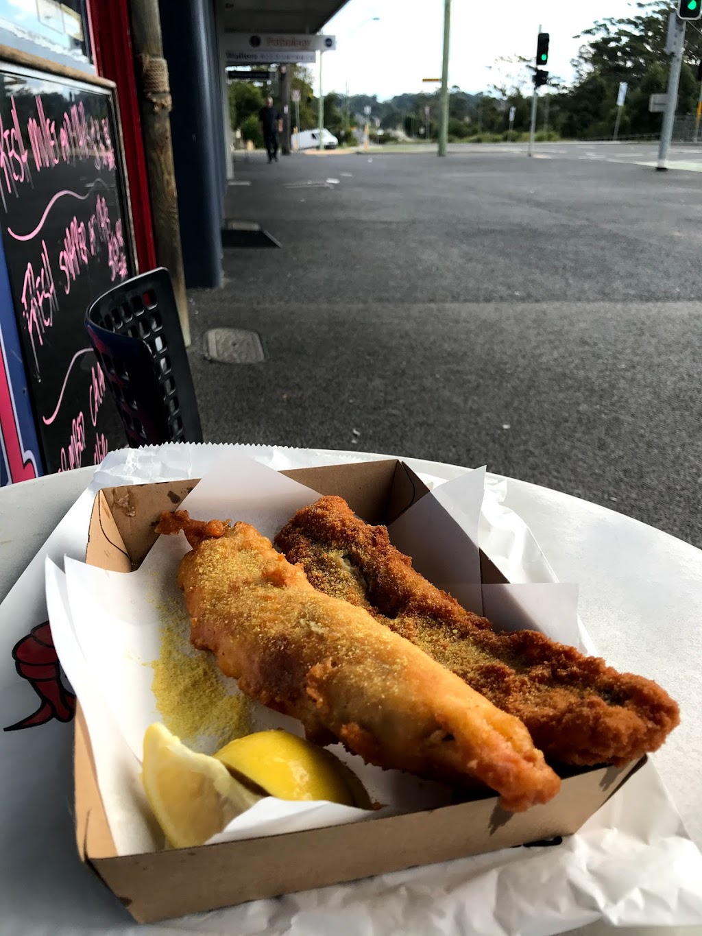 Darrons Seafood | meal takeaway | 6/666 The Entrance Rd, Wamberal NSW 2260, Australia | 0243855944 OR +61 2 4385 5944