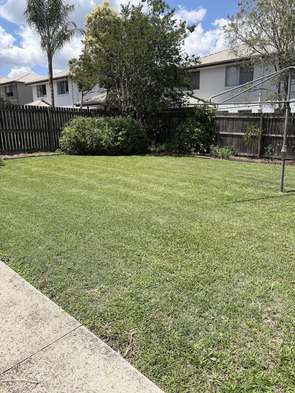 Clipz Gardening | Sprightly St, Ripley QLD 4306, Australia | Phone: 0448 210 917