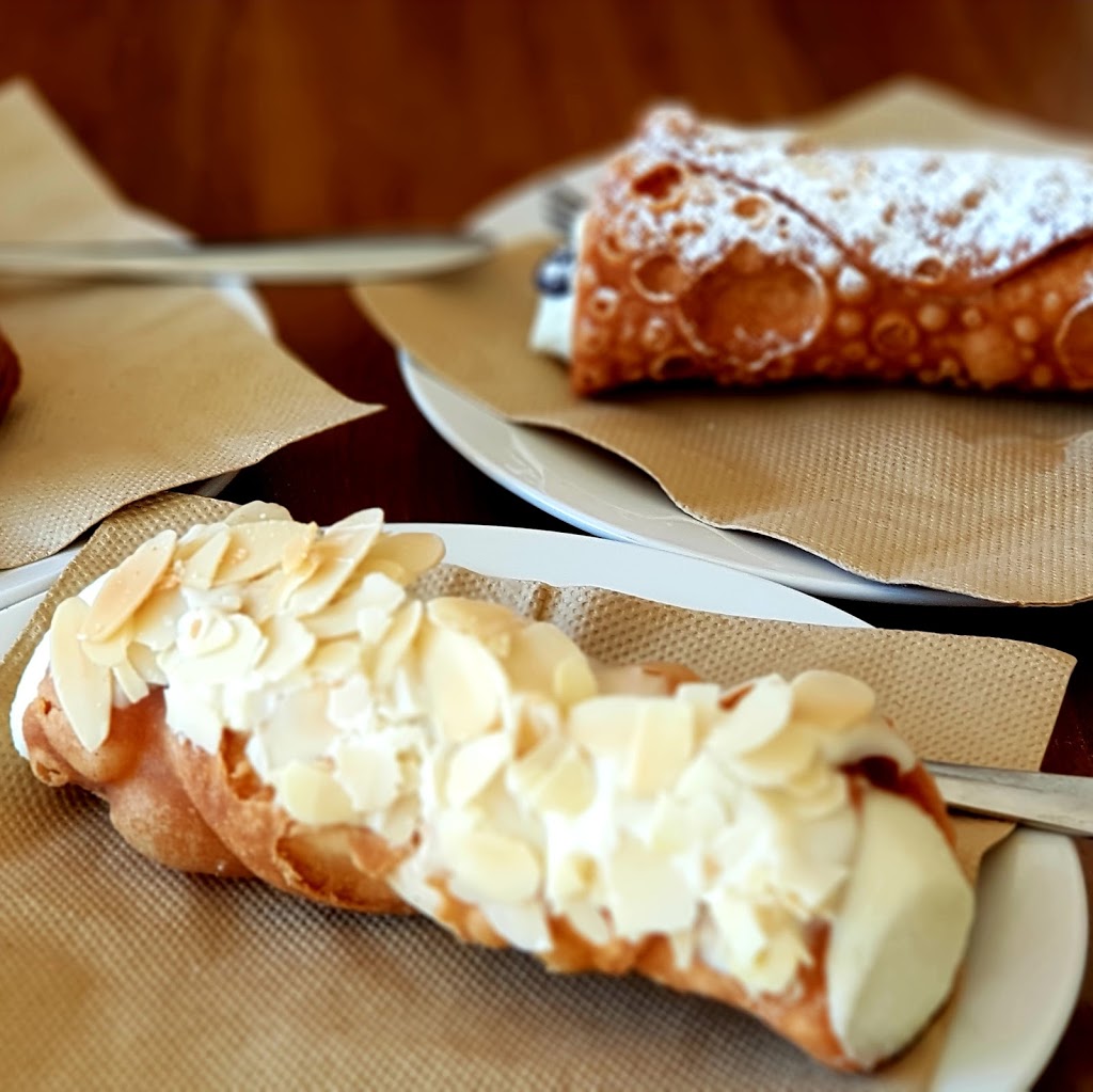 Cannoli Bar | 23 Riviera Rd, Avondale Heights VIC 3034, Australia | Phone: (03) 9337 7049