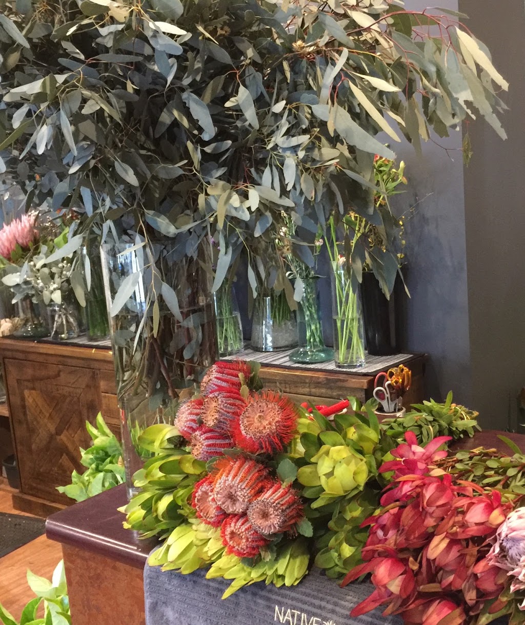 Native Botanical | florist | 2/48 Lynch St, Young NSW 2594, Australia | 0263821586 OR +61 2 6382 1586