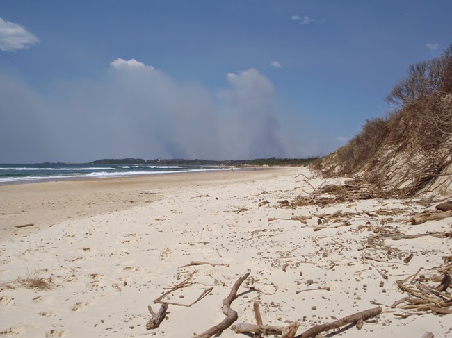 Beachside Way Dog Friendly Holiday House | 1/15 Beachside Way, Yamba NSW 2464, Australia | Phone: 0407 659 246