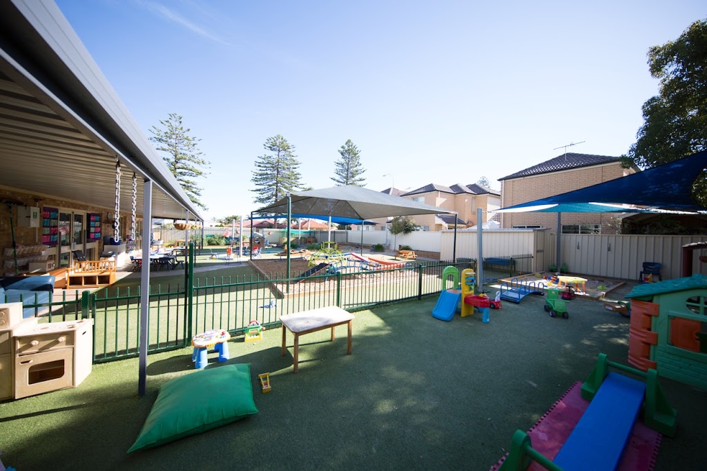 Goodstart Early Learning Glenelg | school | 122/126 Tapleys Hill Rd, Glenelg North SA 5045, Australia | 1800222543 OR +61 1800 222 543