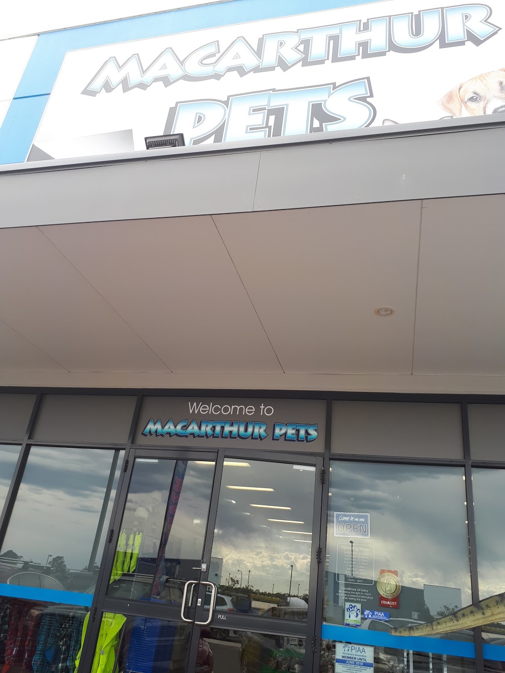 Macarthur Pets & The Reptile Shop | Unit 13/2-64 Steer Rd, Gregory Hills NSW 2557, Australia | Phone: (02) 4647 1141