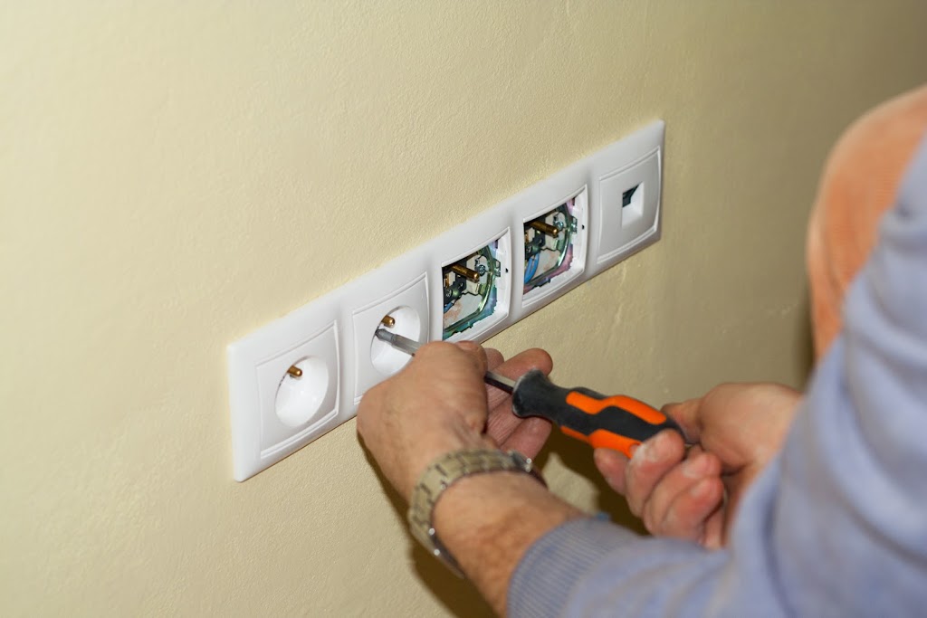 Electrician Bonnyrigg | electrician | Bossley Park NSW 2176, Australia | 0488823383 OR +61 488 823 383