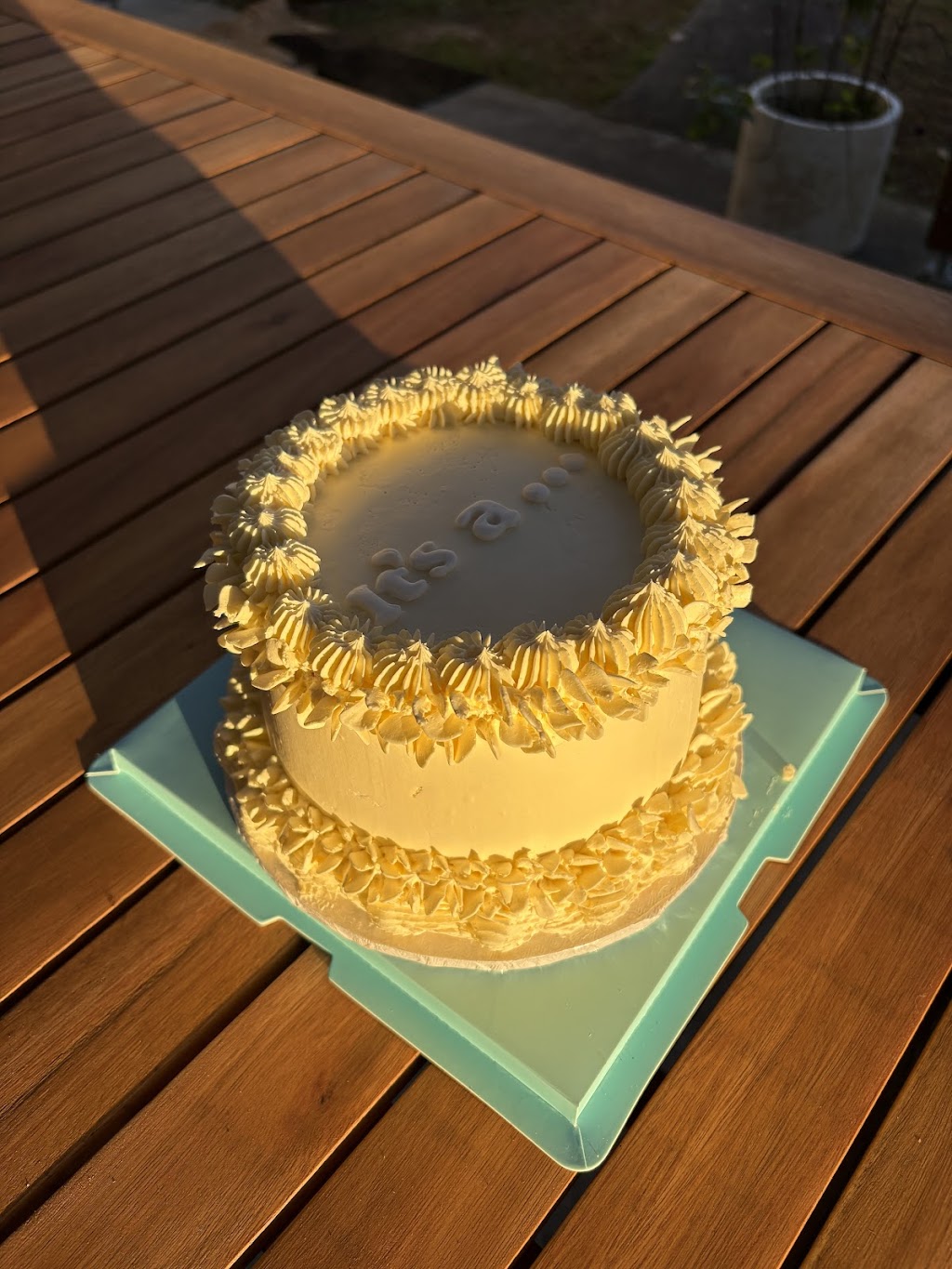 For the Luv of Cakes! | 9 Oak St, Woy Woy NSW 2256, Australia | Phone: 0414 392 429