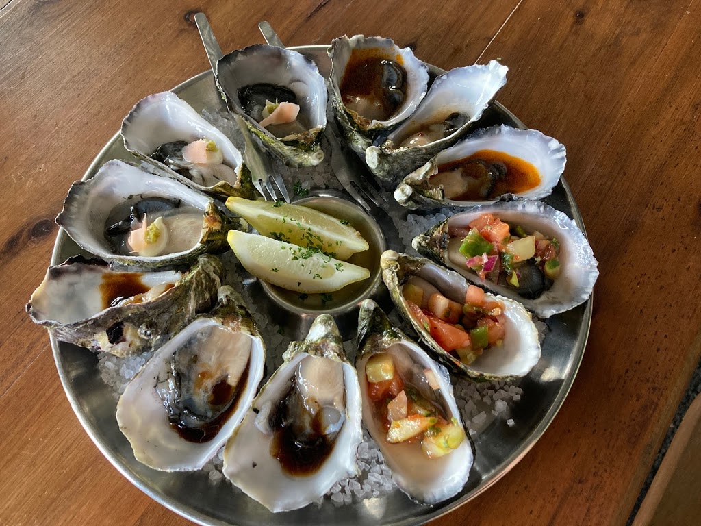 The Oyster Shed | restaurant | Ample parking at rear of Seagulls Club, 11-17 Birds Bay Dr, Tweed Heads West NSW 2485, Australia | 0755999972 OR +61 7 5599 9972